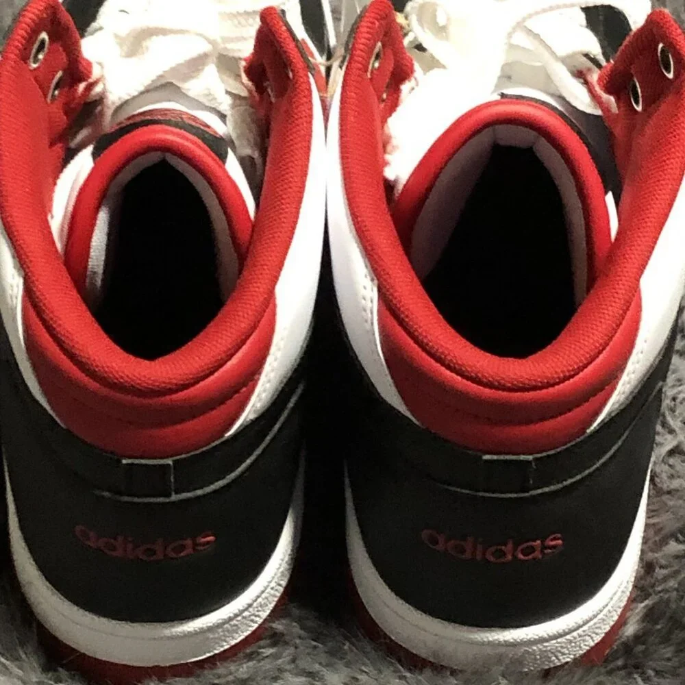 Adidas Men's Rapid Court Mid Shoe In A White, Black And red Colorway Size 10.5